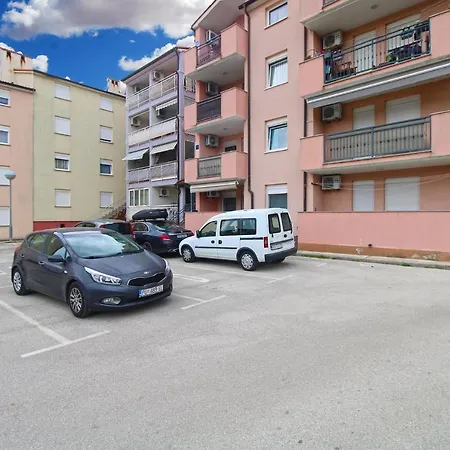 Davor 2231 Daire Pula