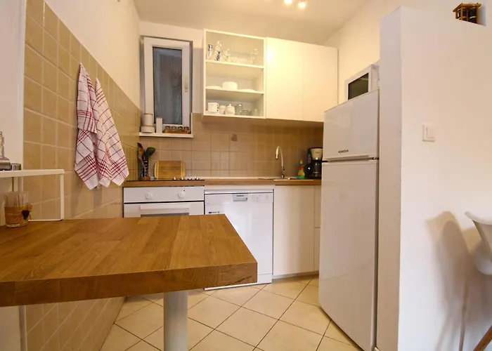 아파트 Davor 2231 풀라